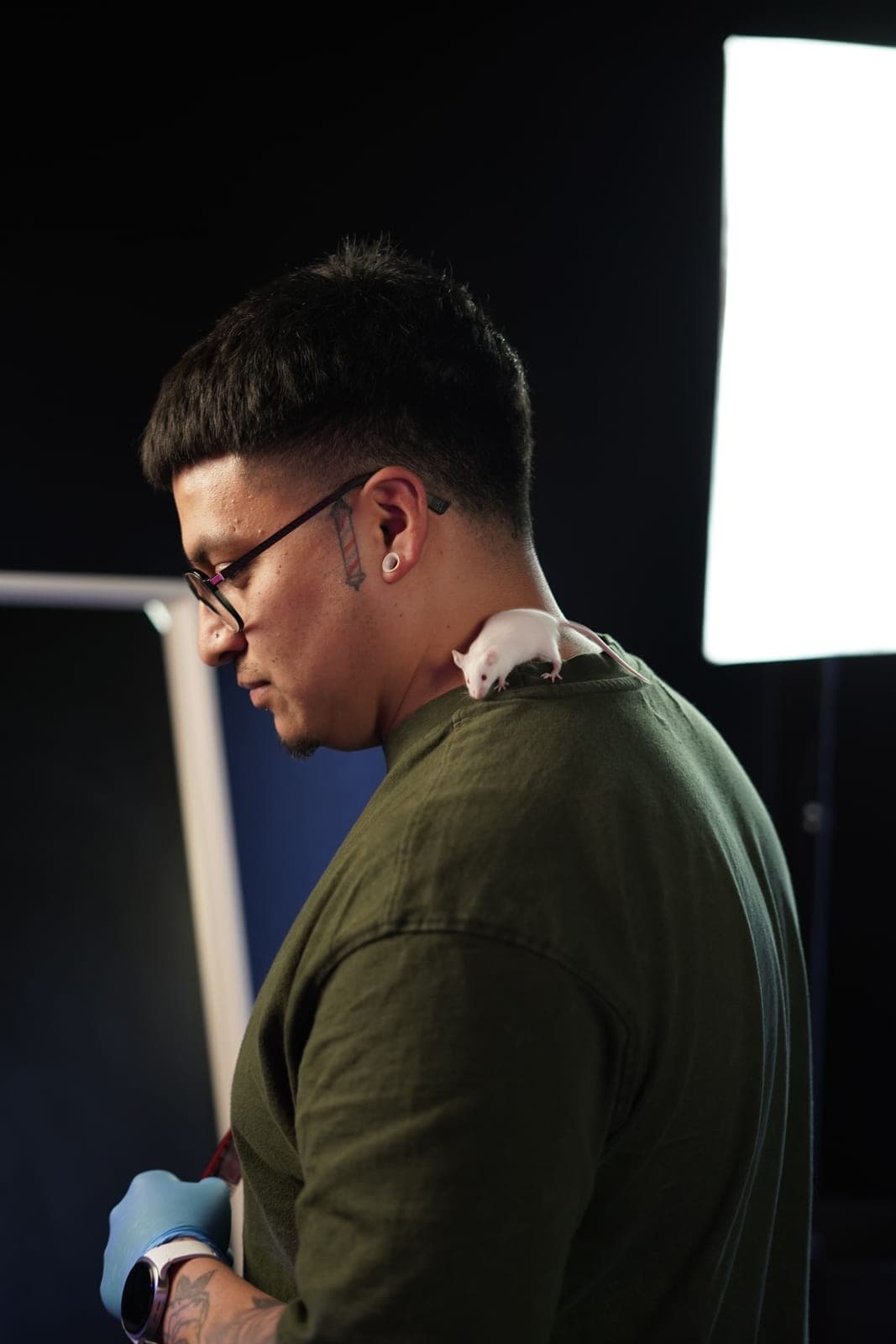 Oscar Campos, Mousie the Barber, at work in the studio